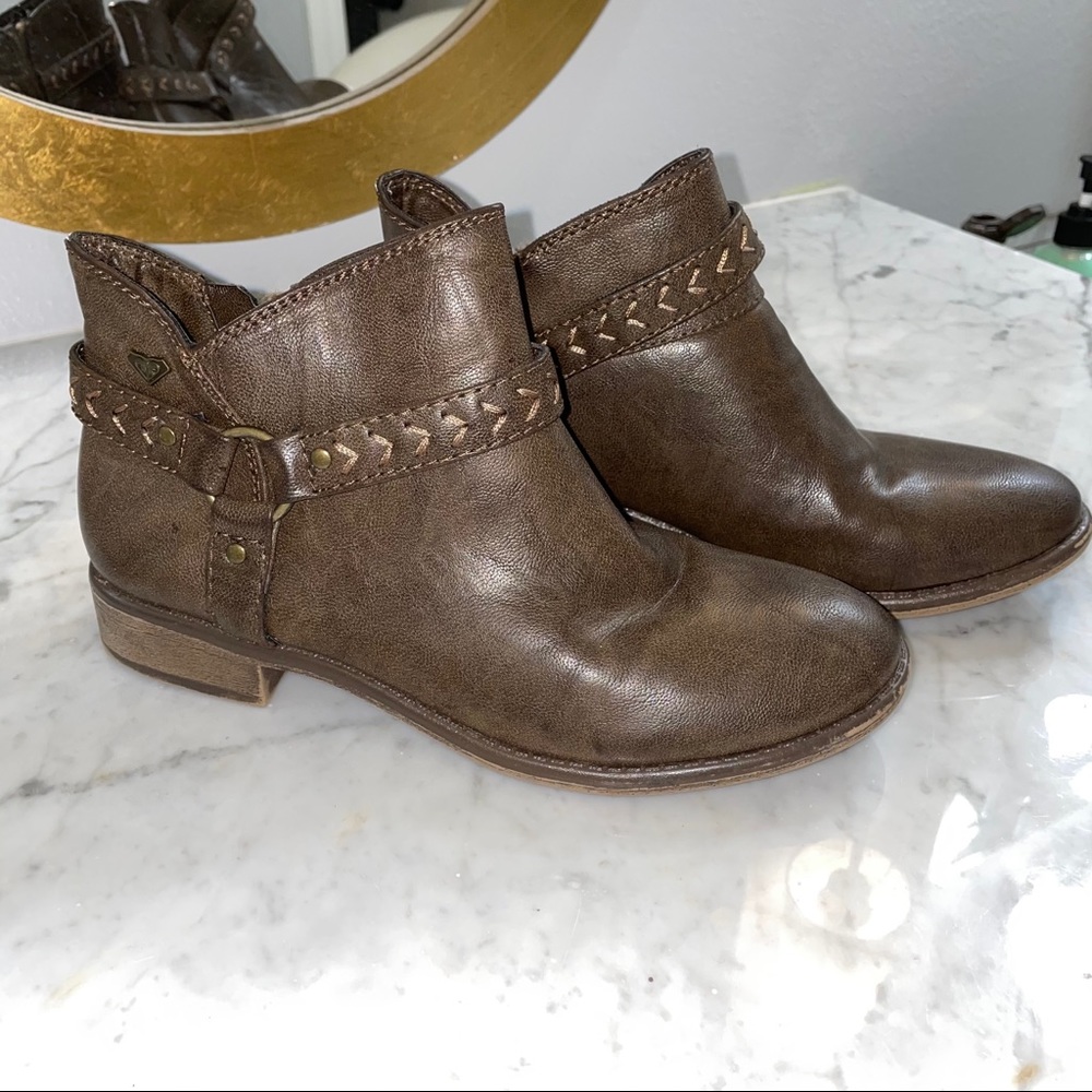 Roxy girls brown short booties size: 7